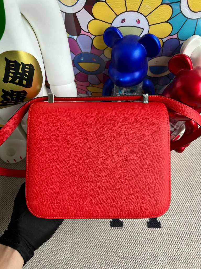 Hermès(爱马仕)Constance 康康 Epsom 原厂掌纹皮 S3 心红色 拼 X9 锦葵紫 珐琅扣 24cm 顶级手缝-拉尔森鳄鱼皮具定制 - 爱马仕包包官网 Hermès(爱马仕)Constance 康康 Epsom 原厂掌纹皮 S3 心红色 拼 X9 锦葵紫 珐琅扣 24cm 顶级手缝