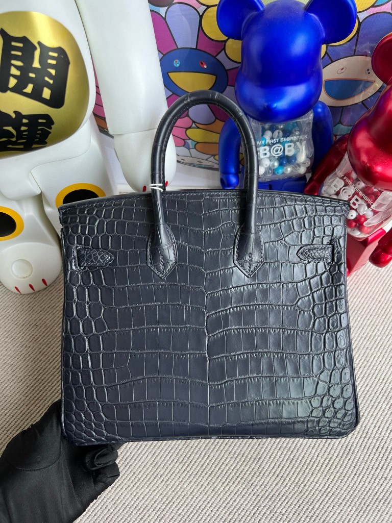 Hermès(爱马仕)Birkin 铂金包 Crocodile matt 雾面鳄鱼 深海蓝 银扣 25cm 顶级手缝-拉尔森鳄鱼皮具定制 - 爱马仕包包官网 Hermès(爱马仕)Birkin 铂金包 Crocodile matt 雾面鳄鱼 深海蓝 银扣 25cm 顶级手缝