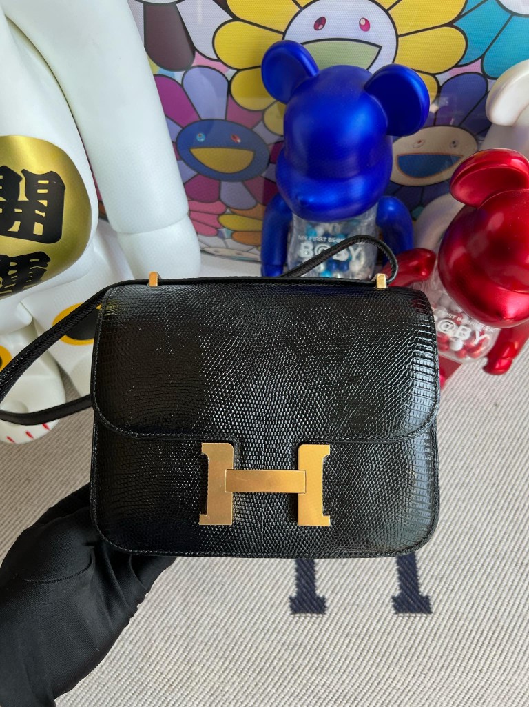 Hermès(爱马仕)Constance 康康 Lizard 进口亮面蜥蜴 ck89 黑色 Noir 金扣 18cm 顶级手缝-拉尔森鳄鱼皮具定制 - 爱马仕包包官网 Hermès(爱马仕)Constance 康康 Lizard 进口亮面蜥蜴 ck89 黑色 Noir 金扣 18cm 顶级手缝