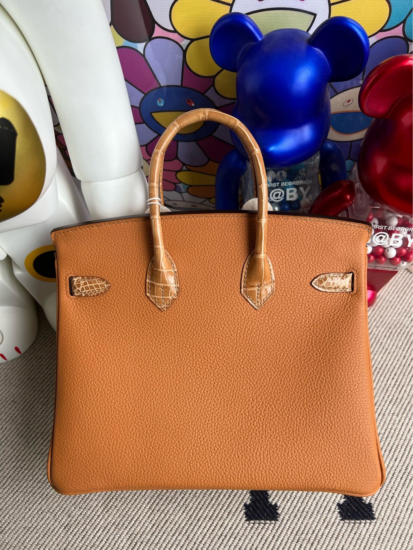Hermès（爱马仕）Birkin 铂金包 Touch 系列 小牛皮 拼 亮面鳄鱼 芝麻色 Sesame 金扣 25cm