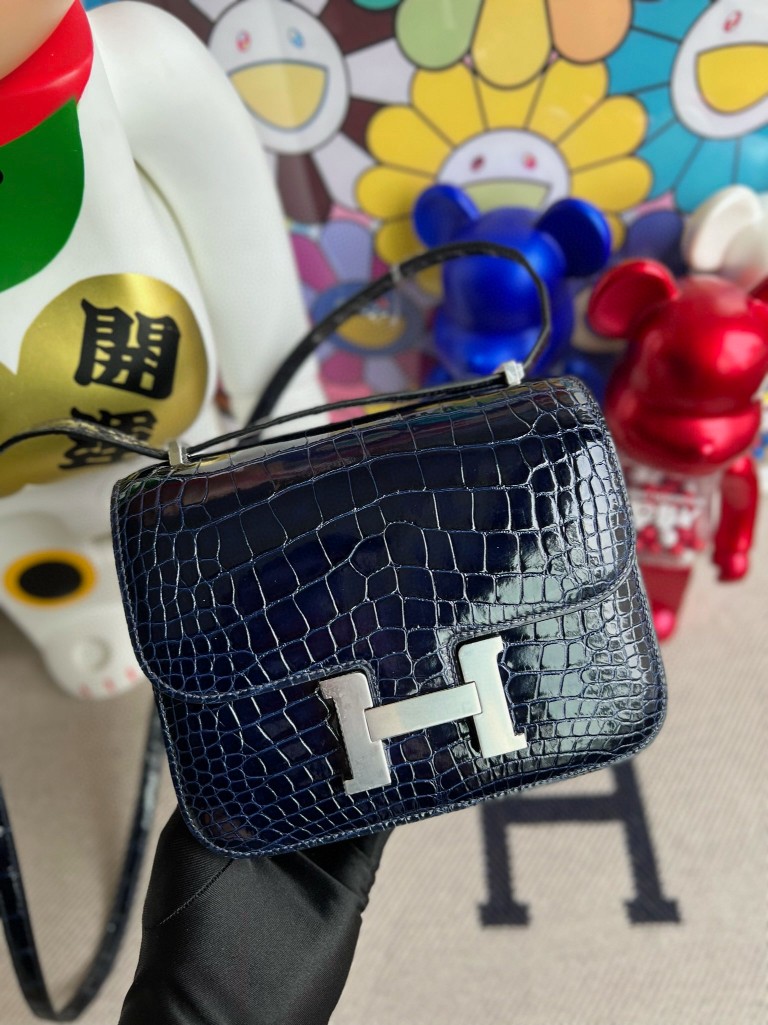Hermès（爱马仕）Constance 康斯坦斯 Alligator shiny 亮面鳄鱼 宝石蓝 银扣 18cm 顶级手缝