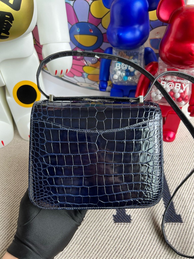 Hermès（爱马仕）Constance 康斯坦斯 Alligator shiny 亮面鳄鱼 宝石蓝 银扣 18cm 顶级手缝