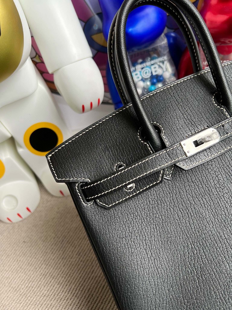 Hermès(爱马仕)Birkin 铂金包 Chevre 山羊皮 ck89 黑色 内拼 太阳黄 拉丝银扣 25cm 顶级手缝-拉尔森鳄鱼皮具定制 - 爱马仕包包官网 Hermès(爱马仕)Birkin 铂金包 Chevre 山羊皮 ck89 黑色 内拼 太阳黄 拉丝银扣 25cm 顶级手缝