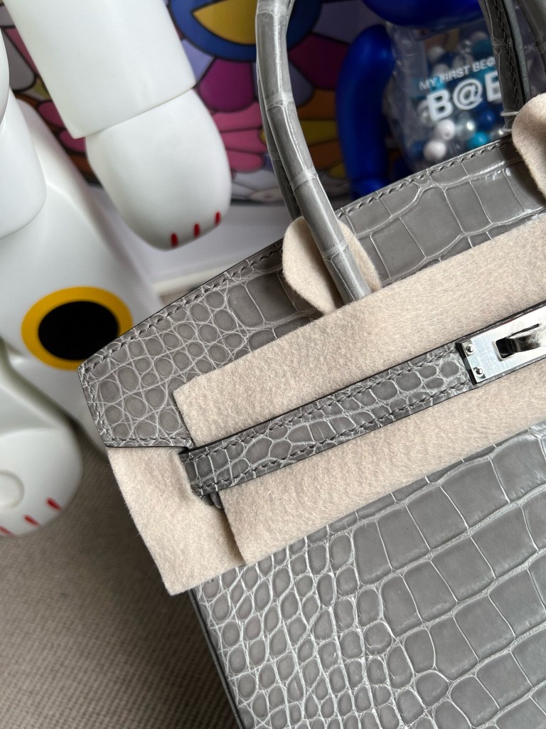 Hermès(爱马仕)Birkin 铂金包 Alligator shiny 亮面鳄鱼 冰川灰 银扣 25cm-拉尔森鳄鱼皮具定制 - 爱马仕包包官网 Hermès(爱马仕)Birkin 铂金包 Alligator shiny 亮面鳄鱼 冰川灰 银扣 25cm