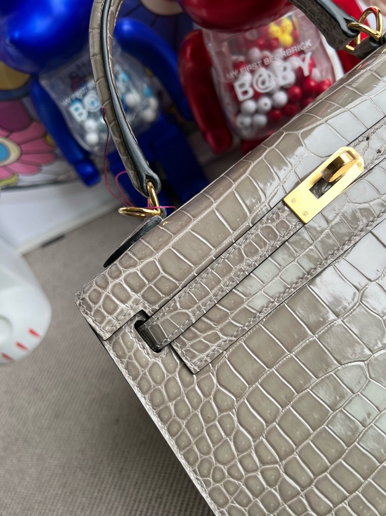 Hermès（爱马仕）Kelly 凯莉包 Porosus shiny 亮面鳄鱼 ck81 斑鸠灰 Gris T 金扣 25cm 顶级手缝