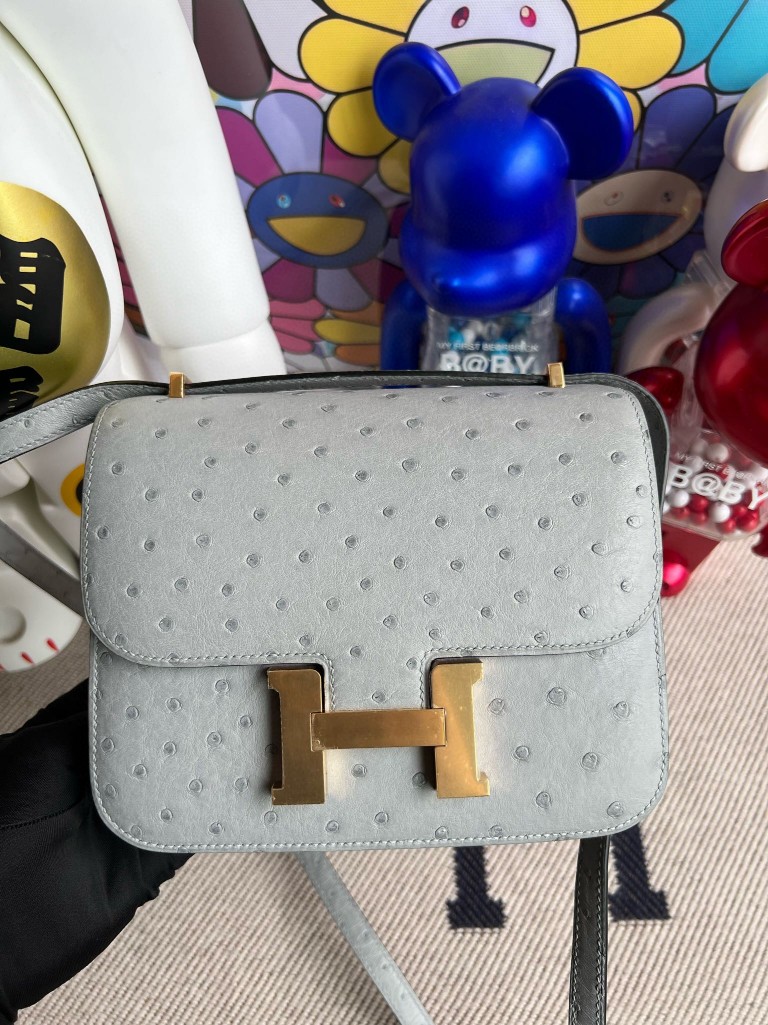 Hermès(爱马仕)Constance 康斯坦斯 Ostrich kk 鸵鸟 8U 冰川蓝 金扣 18cm 顶级手缝-拉尔森鳄鱼皮具定制 - 爱马仕包包官网 Hermès(爱马仕)Constance 康斯坦斯 Ostrich kk 鸵鸟 8U 冰川蓝 金扣 18cm 顶级手缝