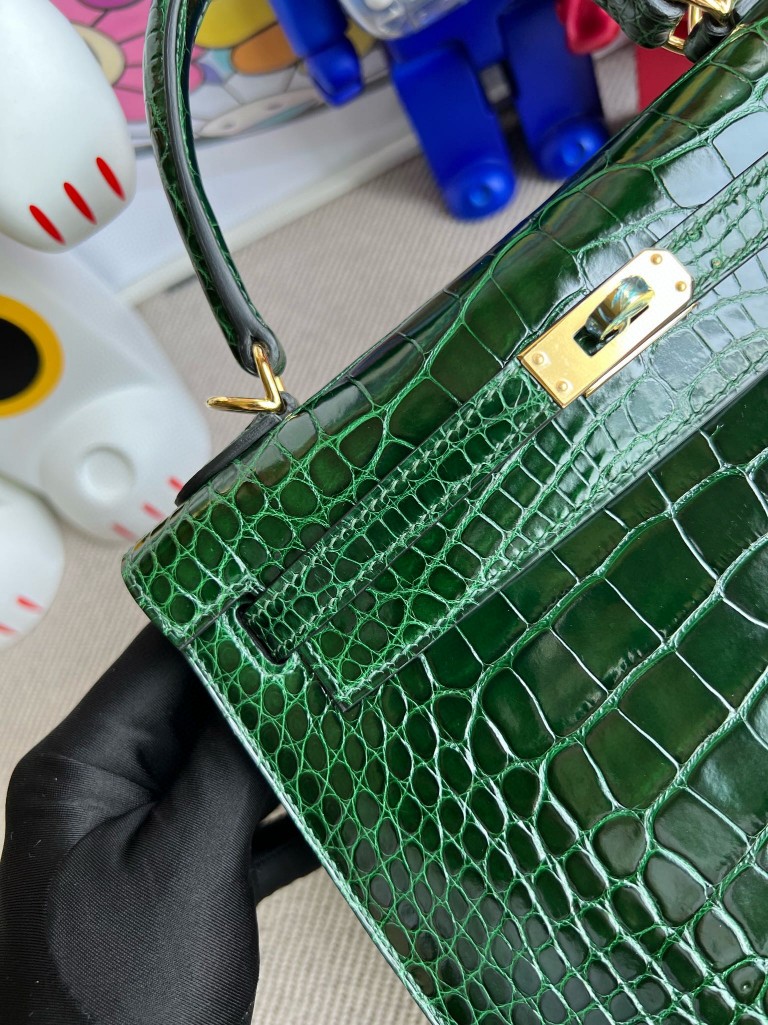 Hermès（爱马仕）Kelly 凯莉包 Alligator shiny 亮面鳄鱼 ck67 祖母绿 金扣 25cm