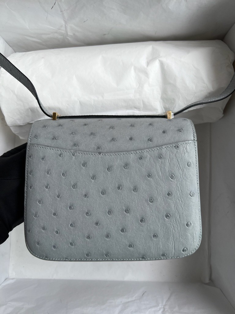 Hermès(爱马仕)Constance 康斯坦斯 Ostrich kk 鸵鸟 8U 冰川蓝 金扣 18cm 顶级手缝-拉尔森鳄鱼皮具定制 - 爱马仕包包官网 Hermès(爱马仕)Constance 康斯坦斯 Ostrich kk 鸵鸟 8U 冰川蓝 金扣 18cm 顶级手缝