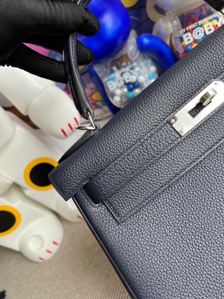 Hermès(爱马仕)Kelly 凯莉包 Touch 系列 午夜蓝 雾面鳄 银扣 28cm 顶级手缝-拉尔森鳄鱼皮具定制 - 爱马仕包包官网 Hermès(爱马仕)Kelly 凯莉包 Touch 系列 午夜蓝 雾面鳄 银扣 28cm 顶级手缝