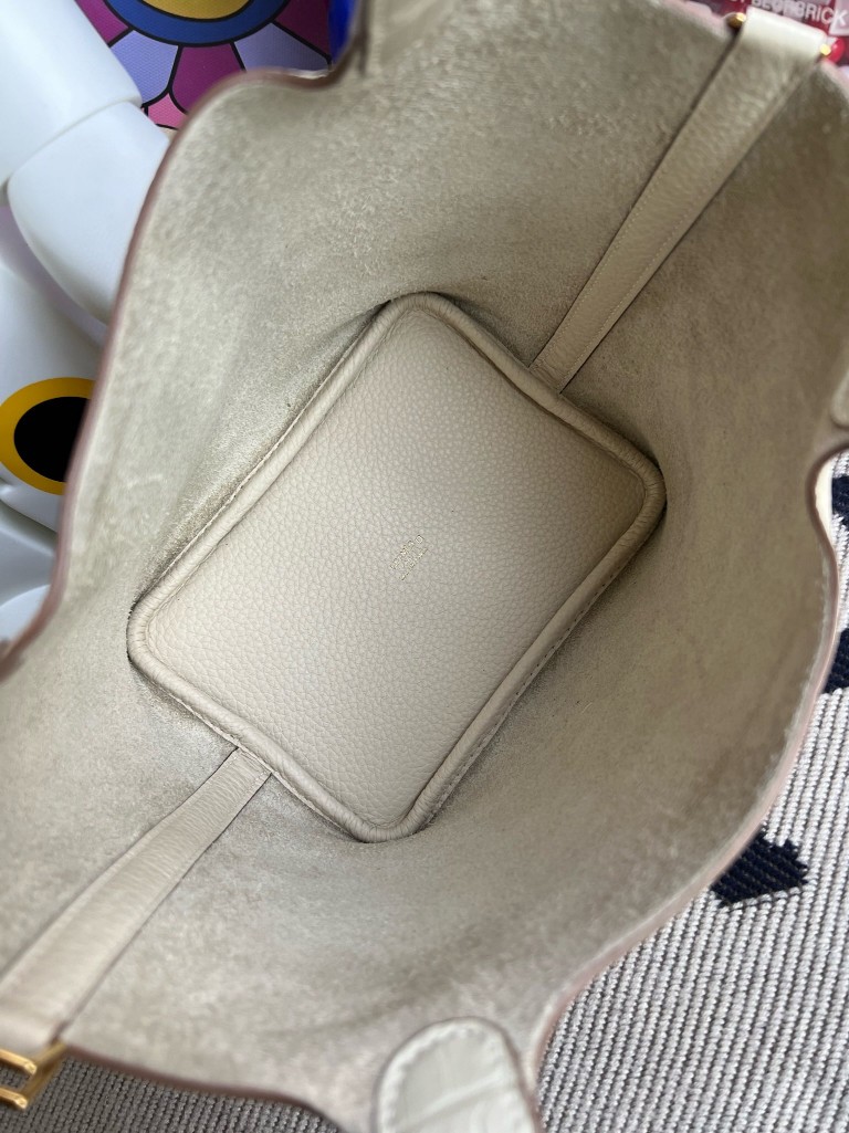 Hermès(爱马仕)Picotin 菜篮子 touch 奶昔白 雾面鳄鱼 金扣 18cm 顶级手缝-拉尔森鳄鱼皮具定制 - 爱马仕包包官网 Hermès(爱马仕)Picotin 菜篮子 touch 奶昔白 雾面鳄鱼 金扣 18cm 顶级手缝