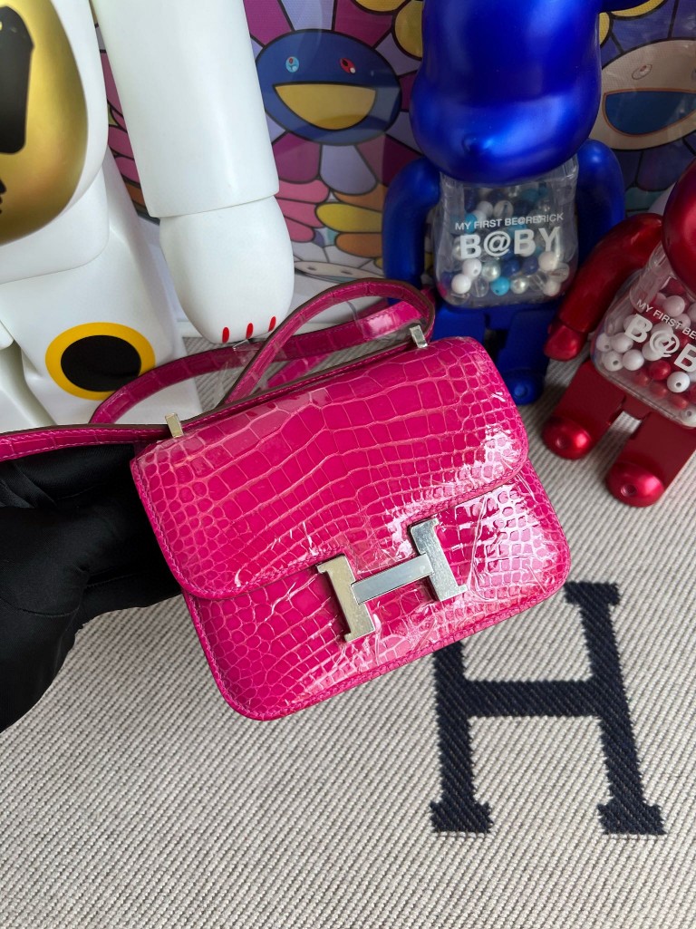 Hermès（爱马仕）Constance 康斯坦斯 Alligator shiny 亮面鳄鱼 5J 桃粉 银扣 14cm 顶级手缝