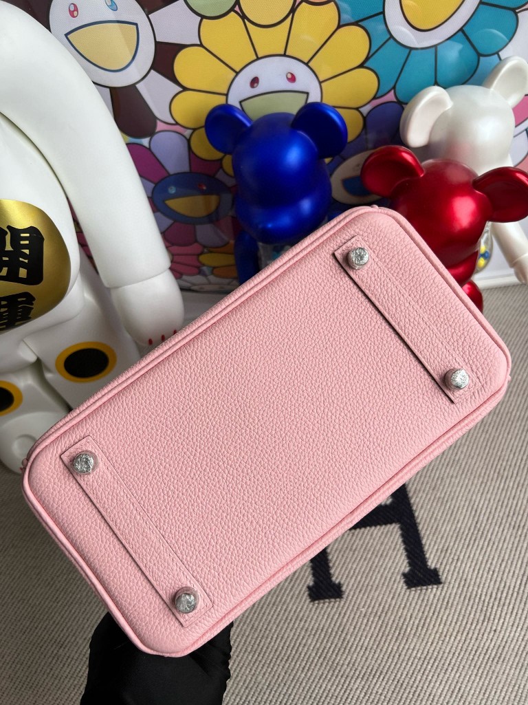 Hermès(爱马仕)Birkin 铂金包 togo 小牛皮 3Q粉 rose sakura 银扣 25cm 顶级手缝-拉尔森鳄鱼皮具定制 - 爱马仕包包官网 Hermès(爱马仕)Birkin 铂金包 togo 小牛皮 3Q粉 rose sakura 银扣 25cm 顶级手缝