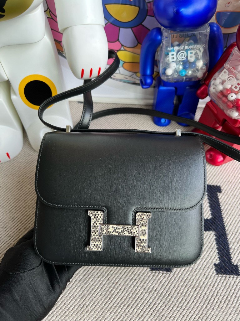 Hermès(爱马仕)Constance 康斯坦斯 boxcalf 黑色 拼 蜥蜴扣 18cm-拉尔森鳄鱼皮具定制 - 爱马仕包包官网 Hermès(爱马仕)Constance 康斯坦斯 boxcalf 黑色 拼 蜥蜴扣 18cm