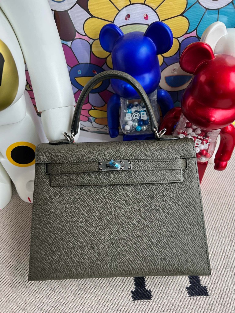 Hermès(爱马仕)Kelly 凯莉包 掌纹皮 Epsom C6 灰绿色 银扣 25cm-拉尔森鳄鱼皮具定制 - 爱马仕包包官网 Hermès(爱马仕)Kelly 凯莉包 掌纹皮 Epsom C6 灰绿色 银扣 25cm