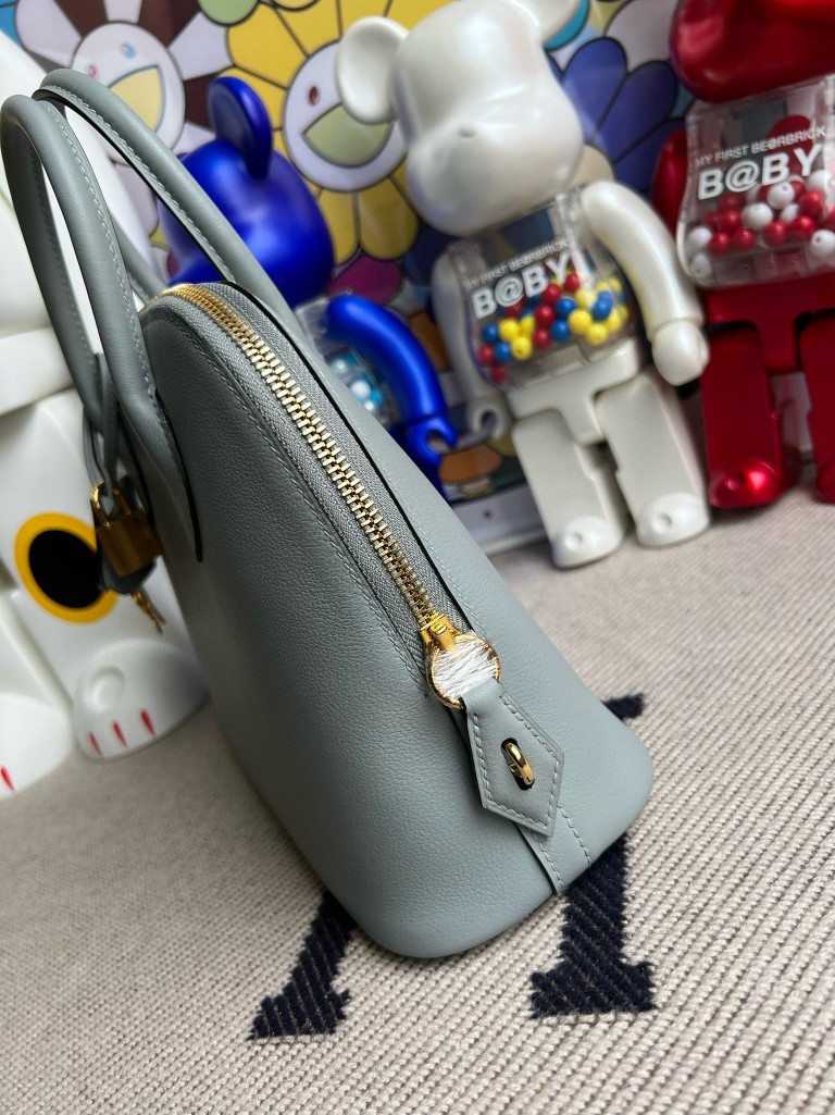 Hermès(爱马仕)Bolide 保龄球包 Evecolor J7 亚麻蓝 内拼 冰川蓝 金扣 25cm 顶级手缝-拉尔森鳄鱼皮具定制 - 爱马仕包包官网 Hermès(爱马仕)Bolide 保龄球包 Evecolor J7 亚麻蓝 内拼 冰川蓝 金扣 25cm 顶级手缝