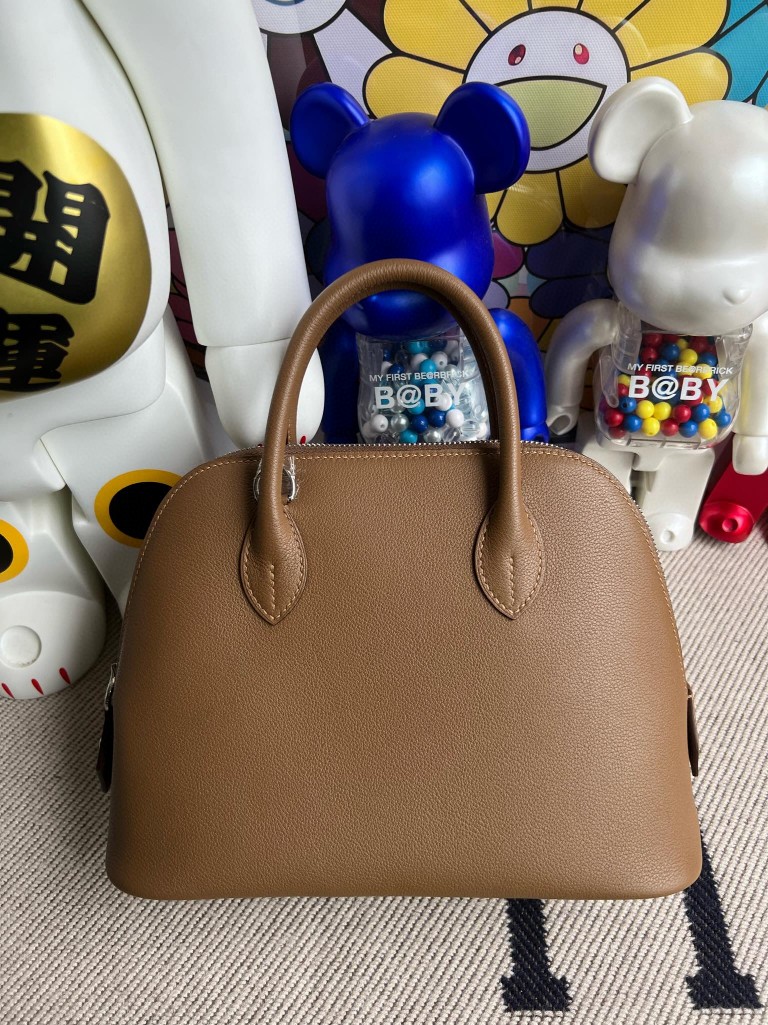 Hermès(爱马仕)Bolide 保龄球包 Evecolor D0 威玛犬米色 内拼 饼干色 Biscuit 银扣 25cm 顶级手缝-拉尔森鳄鱼皮具定制 - 爱马仕包包官网 Hermès(爱马仕)Bolide 保龄球包 Evecolor D0 威玛犬米色 内拼 饼干色 Biscuit 银扣 25cm 顶级手缝