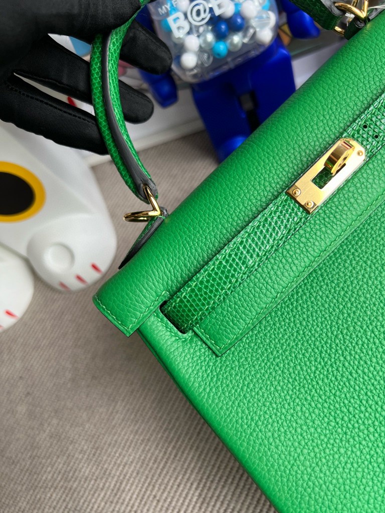 Hermès(爱马仕)Kelly 凯莉包 Touch 系列 竹子绿 Lizard 亮面蜥蜴 金扣 25cm 顶级手缝-拉尔森鳄鱼皮具定制 - 爱马仕包包官网 Hermès(爱马仕)Kelly 凯莉包 Touch 系列 竹子绿 Lizard 亮面蜥蜴 金扣 25cm 顶级手缝