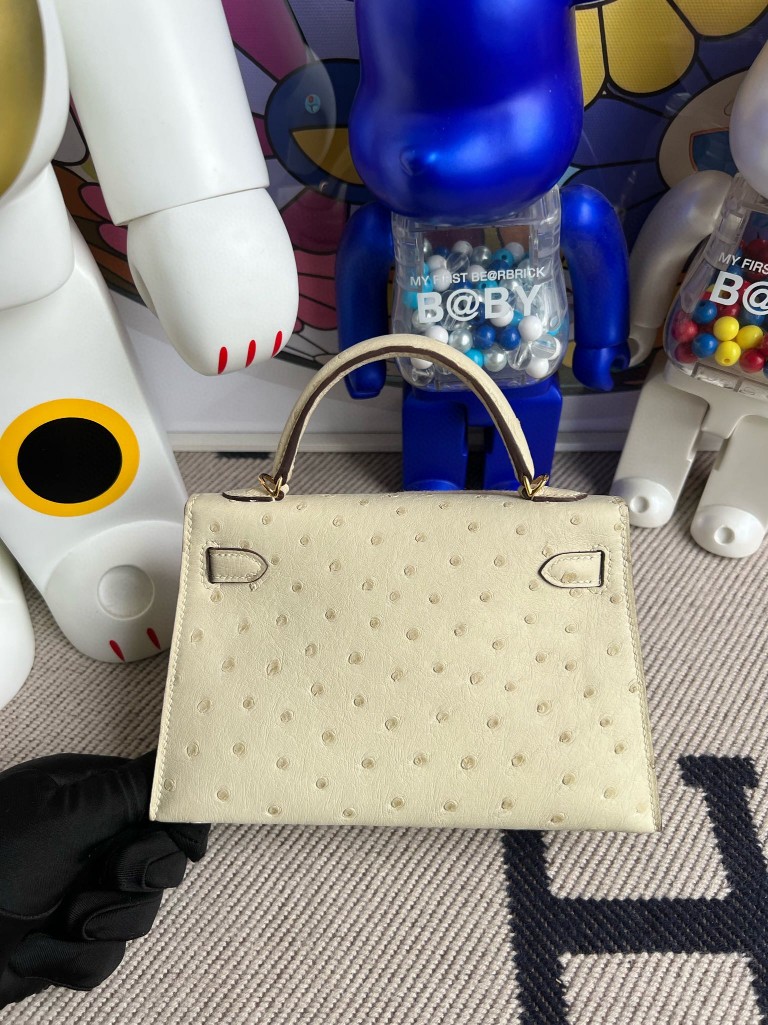 Hermès(爱马仕)Mini kelly ll Ostrich kk 鸵鸟 3C 羊毛白 金扣 19cm 顶级手缝-拉尔森鳄鱼皮具定制 - 爱马仕包包官网 Hermès(爱马仕)Mini kelly ll Ostrich kk 鸵鸟 3C 羊毛白 金扣 19cm 顶级手缝