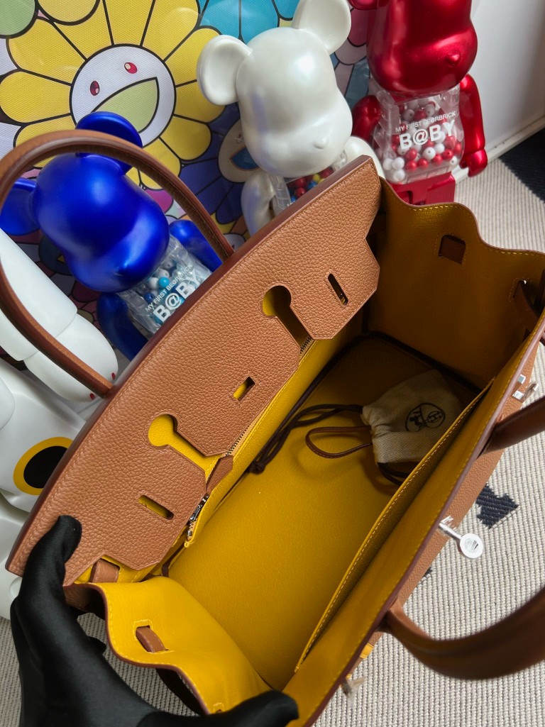 Hermès(爱马仕)Birkin 铂金包 原厂小牛皮 togo 金棕 双杠 琥珀黄 银扣 30cm 顶级手缝-拉尔森鳄鱼皮具定制 - 爱马仕包包官网 Hermès(爱马仕)Birkin 铂金包 原厂小牛皮 togo 金棕 双杠 琥珀黄 银扣 30cm 顶级手缝