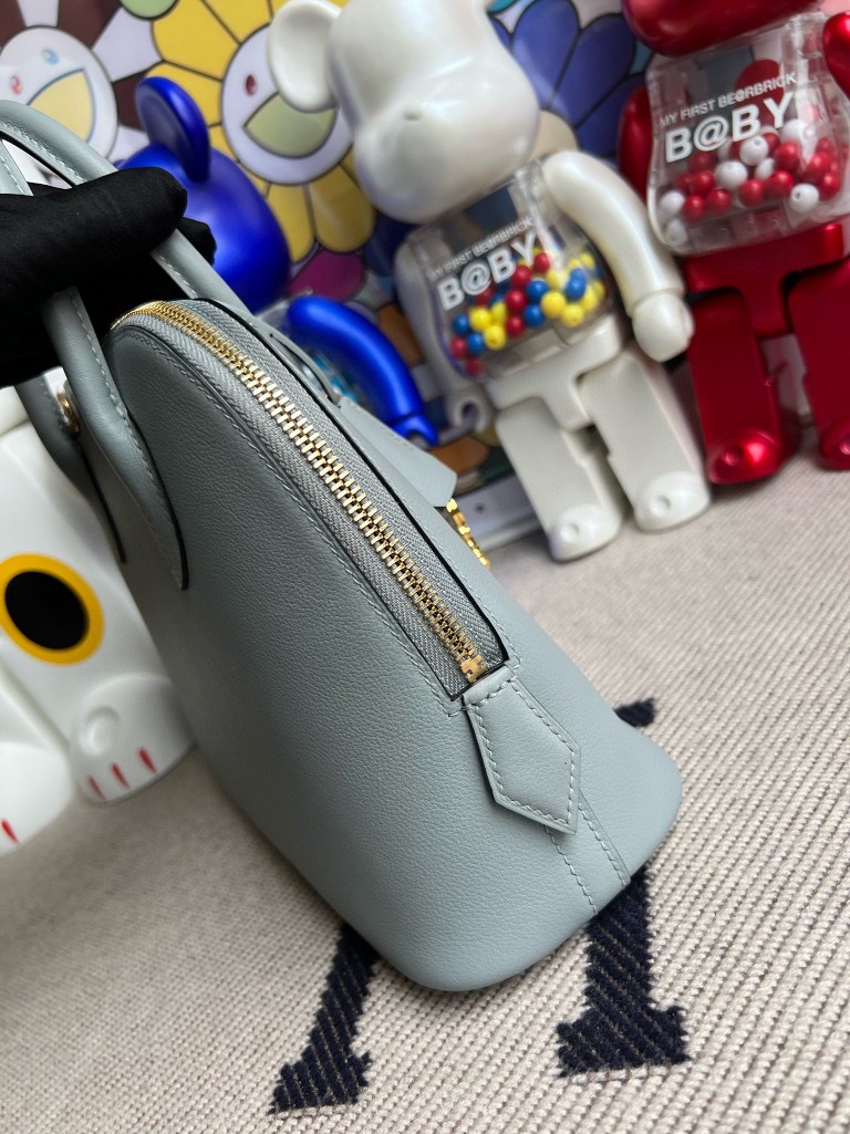 Hermès(爱马仕)Bolide 保龄球包 Evecolor J7 亚麻蓝 内拼 冰川蓝 金扣 25cm 顶级手缝-拉尔森鳄鱼皮具定制 - 爱马仕包包官网 Hermès(爱马仕)Bolide 保龄球包 Evecolor J7 亚麻蓝 内拼 冰川蓝 金扣 25cm 顶级手缝