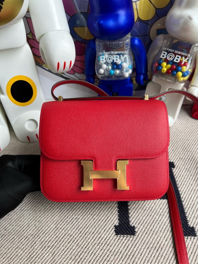 Hermès(爱马仕)Constance 康斯坦斯 Epsom Q5 国旗红 金扣 18cm 顶级手缝-拉尔森鳄鱼皮具定制 - 爱马仕包包官网 Hermès(爱马仕)Constance 康斯坦斯 Epsom Q5 国旗红 金扣 18cm 顶级手缝