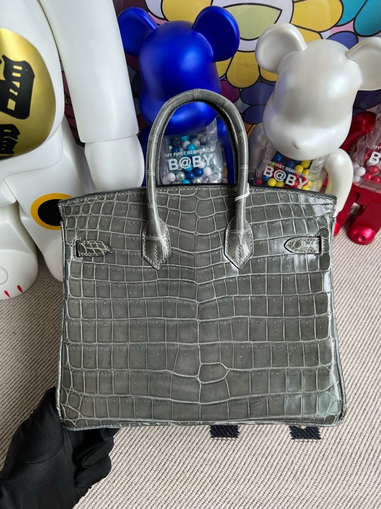 Hermès(爱马仕)Birkin 铂金包 Crocodile shiny 亮面两点鳄鱼 锡器灰 金扣 25cm 顶级手缝-拉尔森鳄鱼皮具定制 - 爱马仕包包官网 Hermès(爱马仕)Birkin 铂金包 Crocodile shiny 亮面两点鳄鱼 锡器灰 金扣 25cm 顶级手缝