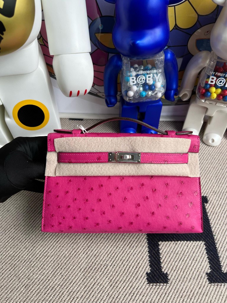Hermès（爱马仕）Mini pochette Ostrich KK 鸵鸟 桃粉 银扣 22cm 手拿包 晚宴包 顶级手缝