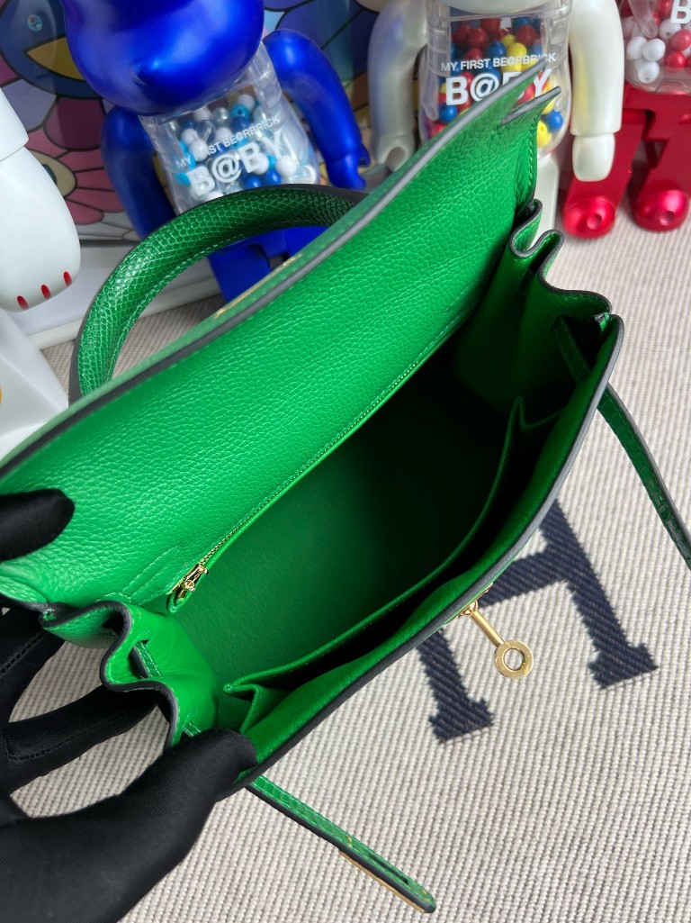 Hermès(爱马仕)Kelly 凯莉包 Touch 系列 竹子绿 Lizard 亮面蜥蜴 金扣 25cm 顶级手缝-拉尔森鳄鱼皮具定制 - 爱马仕包包官网 Hermès(爱马仕)Kelly 凯莉包 Touch 系列 竹子绿 Lizard 亮面蜥蜴 金扣 25cm 顶级手缝