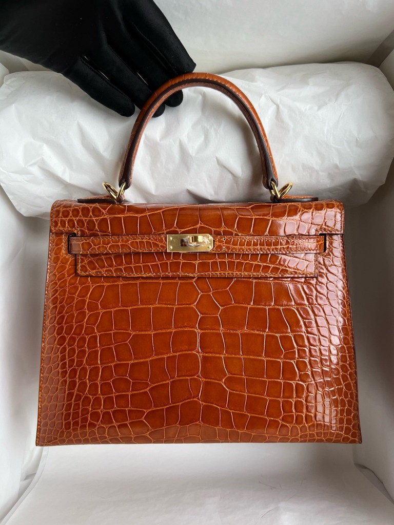 Hermès(爱马仕)Kelly 凯莉包 Alligator shiny 亮面鳄鱼 ck31 蜜糖棕 miel 金扣 25cm 顶级手缝-拉尔森鳄鱼皮具定制 - 爱马仕包包官网 Hermès(爱马仕)Kelly 凯莉包 Alligator shiny 亮面鳄鱼 ck31 蜜糖棕 miel 金扣 25cm 顶级手缝