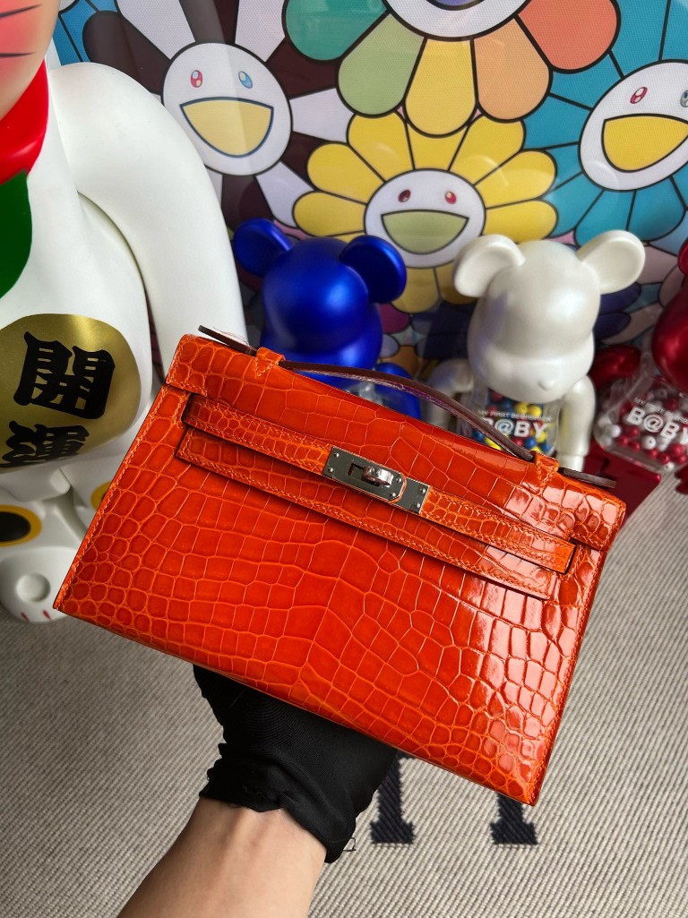 Hermès(爱马仕)Mini pochette Alligator shiny 亮面鳄鱼 橙色 orange 银扣 22cm 顶级手缝 手拿包 晚宴包-拉尔森鳄鱼皮具定制 - 爱马仕包包官网 Hermès(爱马仕)Mini pochette Alligator shiny 亮面鳄鱼 橙色 orange 银扣 22cm 顶级手缝 手拿包 晚宴包