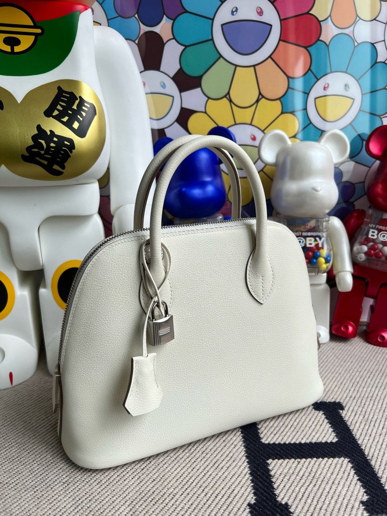 Hermès(爱马仕)Bolide 保龄球包 Evecolor 白色 White 内拼 芝麻色 sesame 银扣 25cm 顶级手缝-拉尔森鳄鱼皮具定制 - 爱马仕包包官网 Hermès(爱马仕)Bolide 保龄球包 Evecolor 白色 White 内拼 芝麻色 sesame 银扣 25cm 顶级手缝