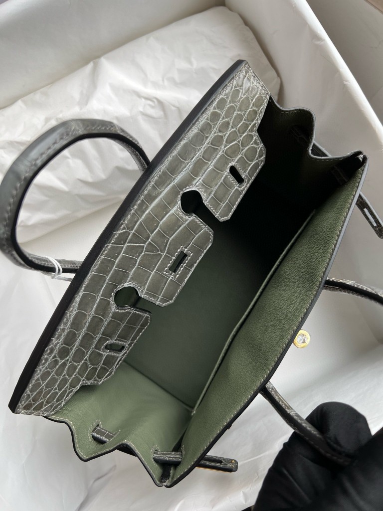 Hermès(爱马仕)Birkin 铂金包 Crocodile shiny 亮面两点鳄鱼 锡器灰 金扣 25cm 顶级手缝-拉尔森鳄鱼皮具定制 - 爱马仕包包官网 Hermès(爱马仕)Birkin 铂金包 Crocodile shiny 亮面两点鳄鱼 锡器灰 金扣 25cm 顶级手缝