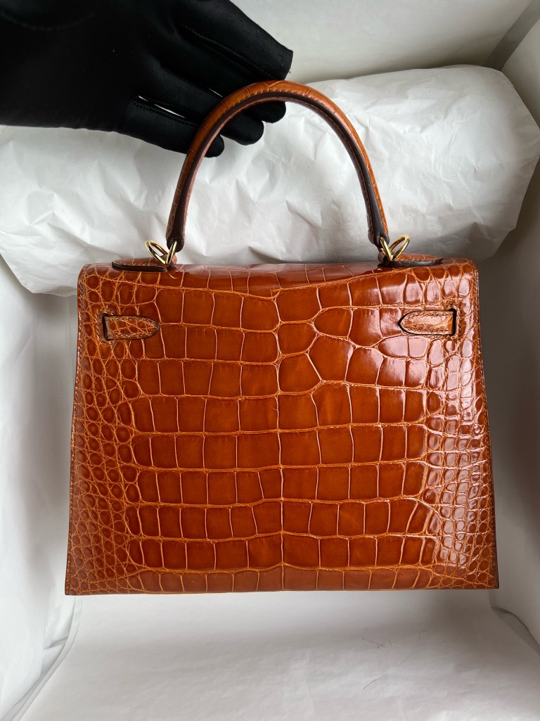 Hermès(爱马仕)Kelly 凯莉包 Alligator shiny 亮面鳄鱼 ck31 蜜糖棕 miel 金扣 25cm 顶级手缝-拉尔森鳄鱼皮具定制 - 爱马仕包包官网 Hermès(爱马仕)Kelly 凯莉包 Alligator shiny 亮面鳄鱼 ck31 蜜糖棕 miel 金扣 25cm 顶级手缝